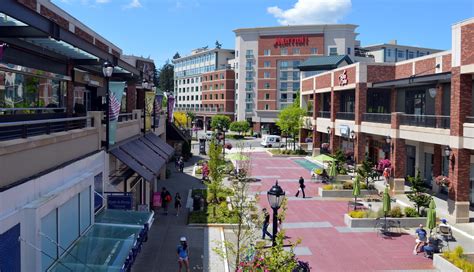City of redmond - Redmond contributes to a share of that growth as the City is now over 60,560 residents strong, approximately 84,000 employees. Land use planning is a tool that allows us to consider and support growth in a way that is intended to maintain Redmond’s character and strong business community. 